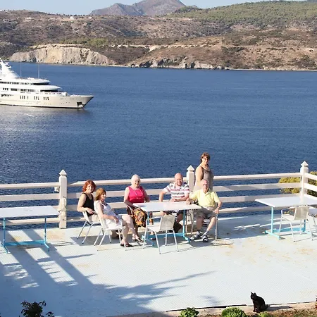 Kavos Bay Seafront Apartamento Agia Marina (Aegina)